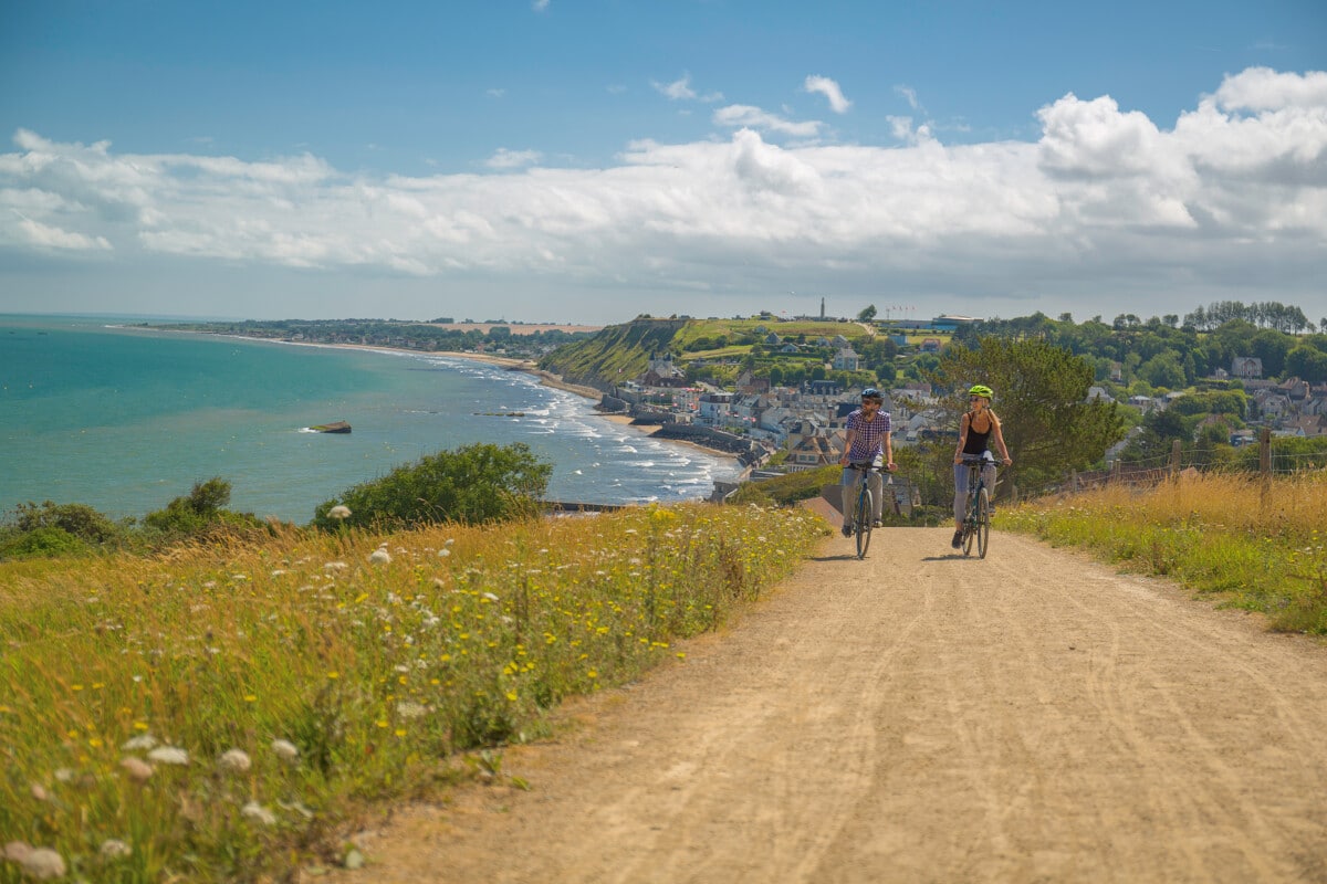 Balade à vélo sur les falaises d'Arromanches Les Bains - Calvados Attractivité